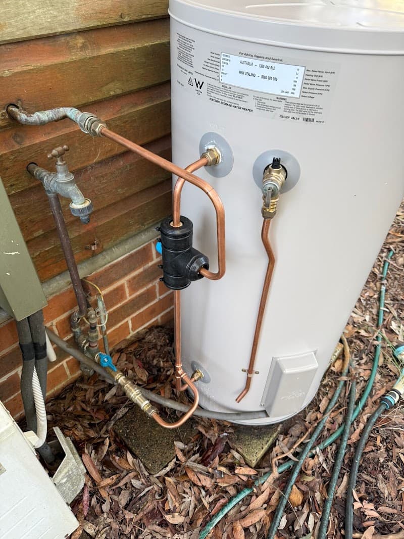 048 Plumber Central Coast plumber work in West Gosford