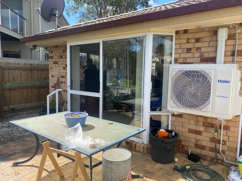 1300GETTINT window tinting work in Booval