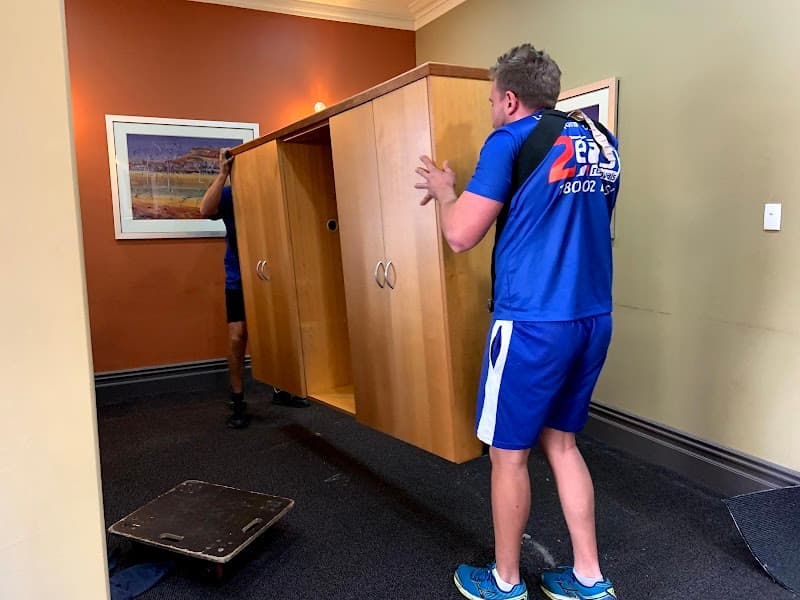 2 Easy Removals removalist work in Osborne Park
