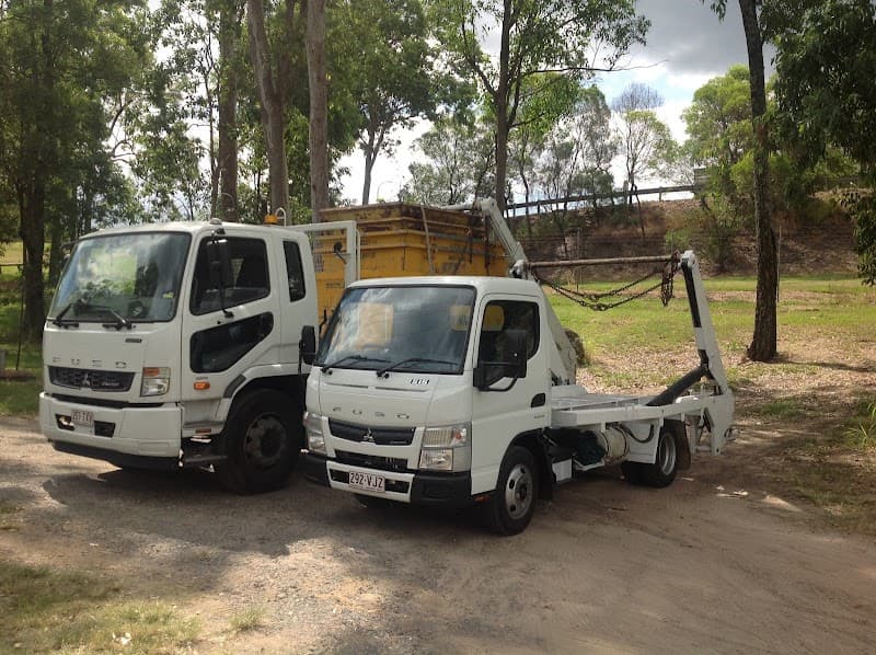 2Ezy Skips rubbish removal work in Narangba