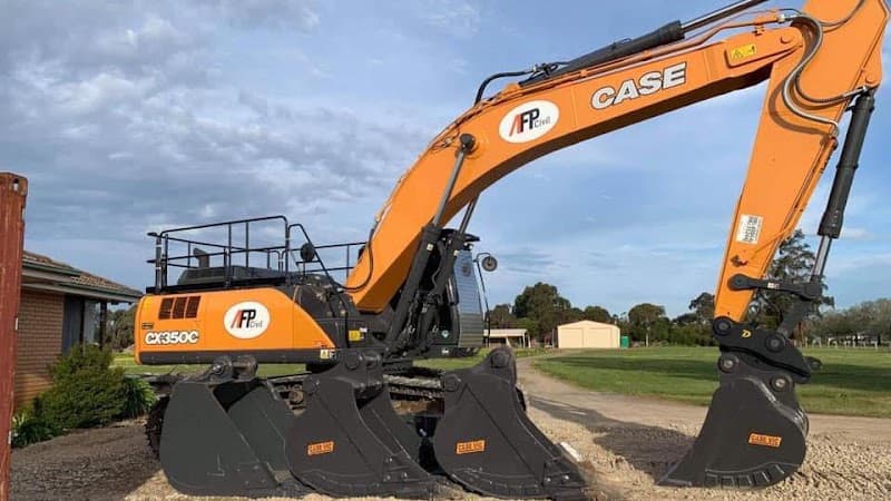 A & F Peterkin Earthmoving demolition work in Warrenheip