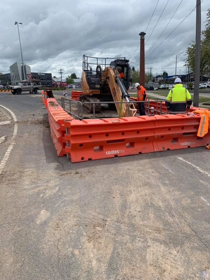 A & F Peterkin Earthmoving demolition work in Warrenheip