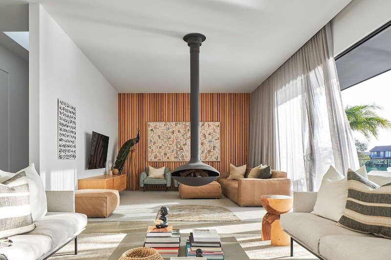 A Curtains and Blinds curtains & blinds work in Burleigh Heads