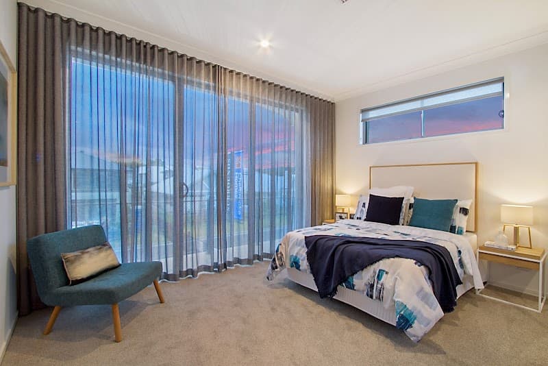 A Curtains and Blinds curtains & blinds work in Burleigh Heads
