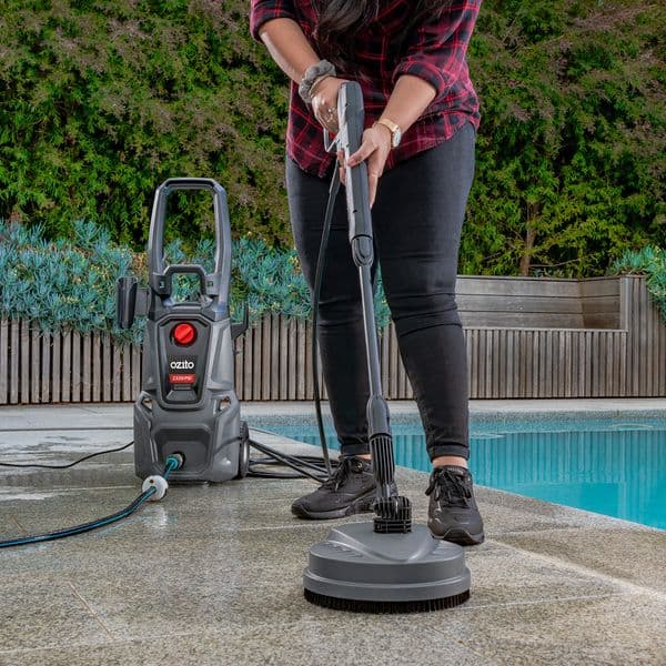 A-Z Cleans oven & bbq cleaning work in Logan Central