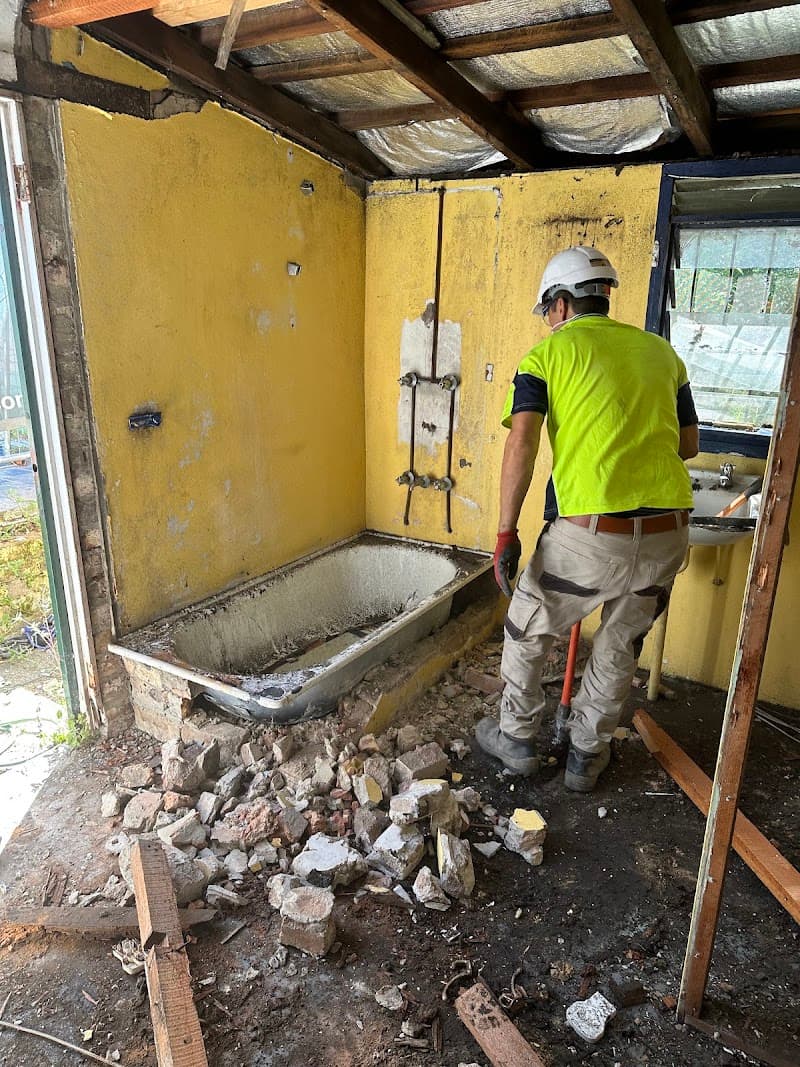 A1 Civil demolition Landscaping Pty Ltd demolition work in Penrith