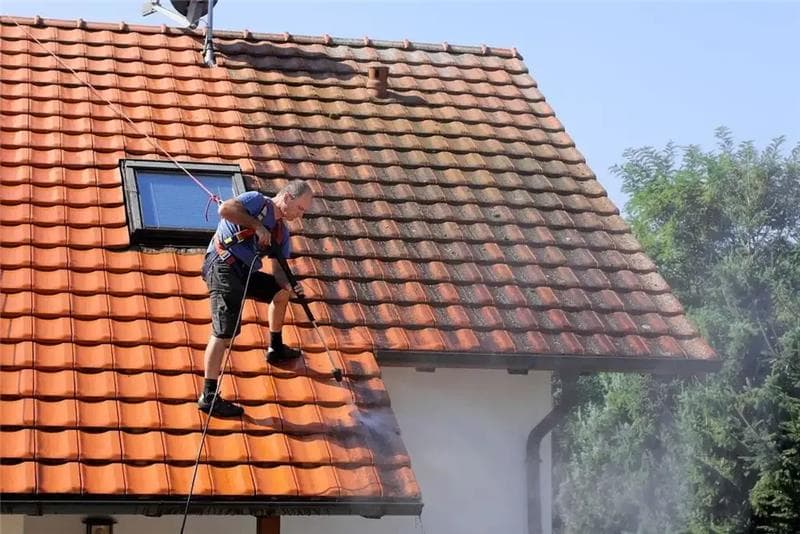 A1 Roof Cleaning gutter cleaning work in Kepnock