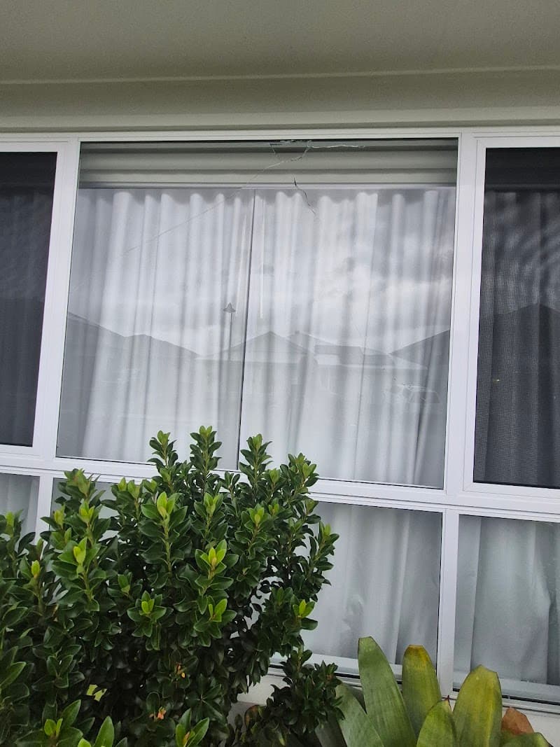 AAA Glass Repairs glass & glazier work in Deception Bay
