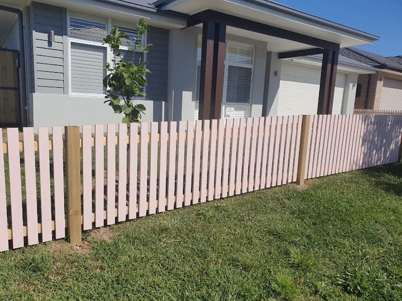 AAA Local Fence Northern Beaches fencing work in Collaroy