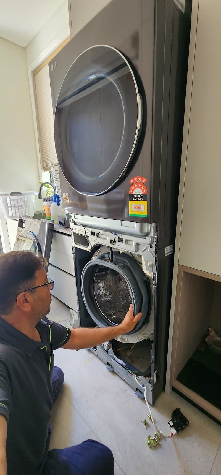 A&B Appliance Repairs appliance repair work in Lindfield