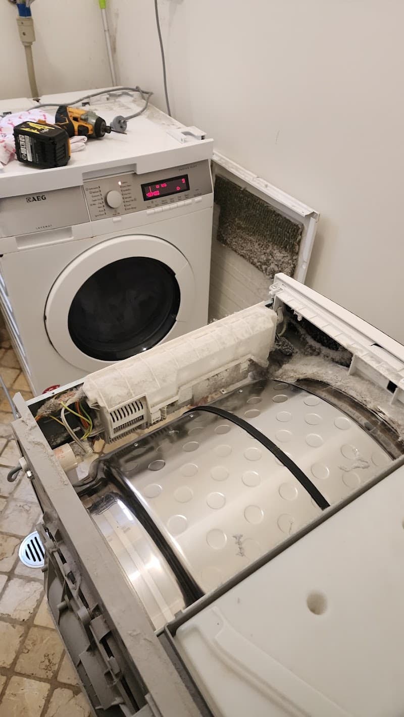 A&B Appliance Repairs appliance repair work in Lindfield