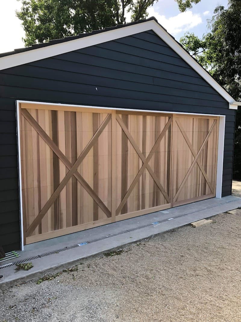 A&B Doors garage doors work in Mount Martha