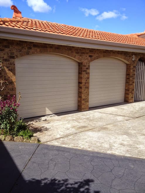 A&B Doors garage doors work in Mount Martha