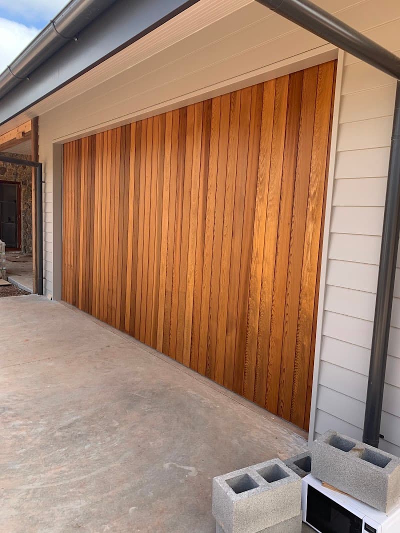 A&B Doors garage doors work in Mount Martha