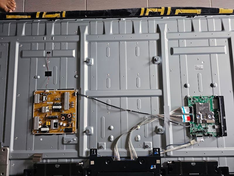 Aashapuri TV Repairs and Antenna Installation antenna & tv work in Ascot Vale