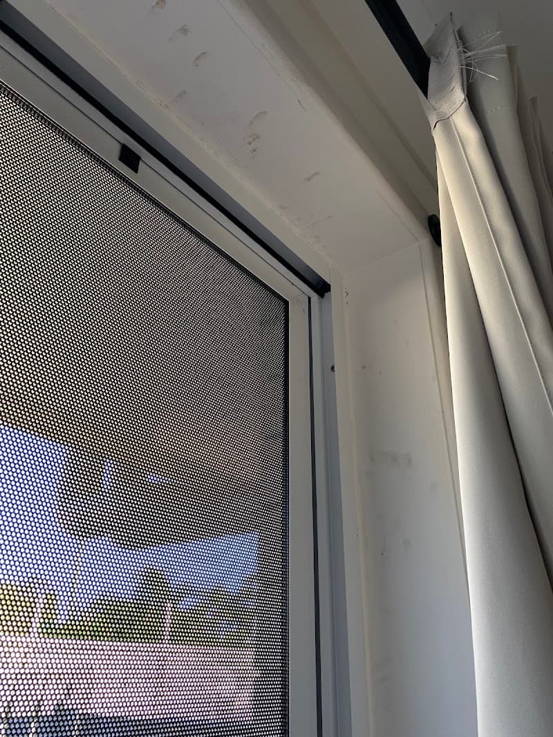AB Glazing Bundaberg glass & glazier work in Svensson Heights