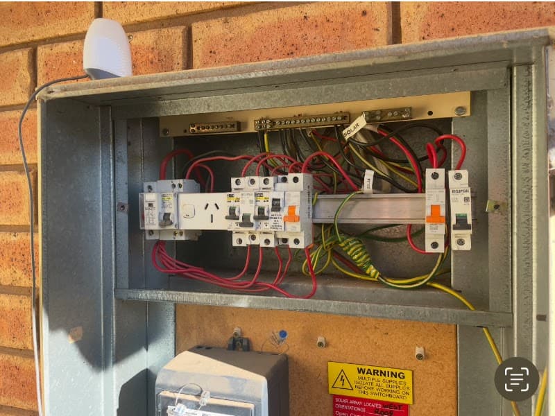 Abacus Energy solar panel installation work in Wodonga