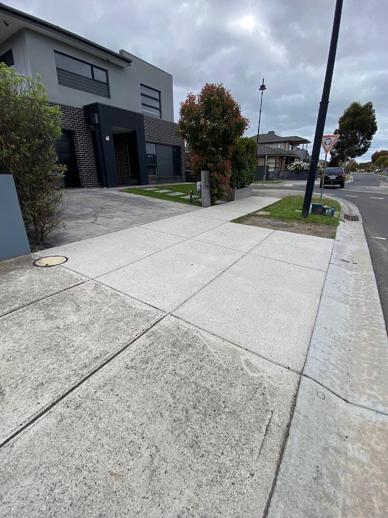 Active Pressure Washing pressure washing work in Sunshine