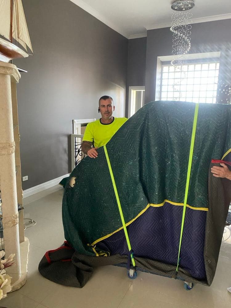 Adam Charles Removals removalist work in Maryborough West