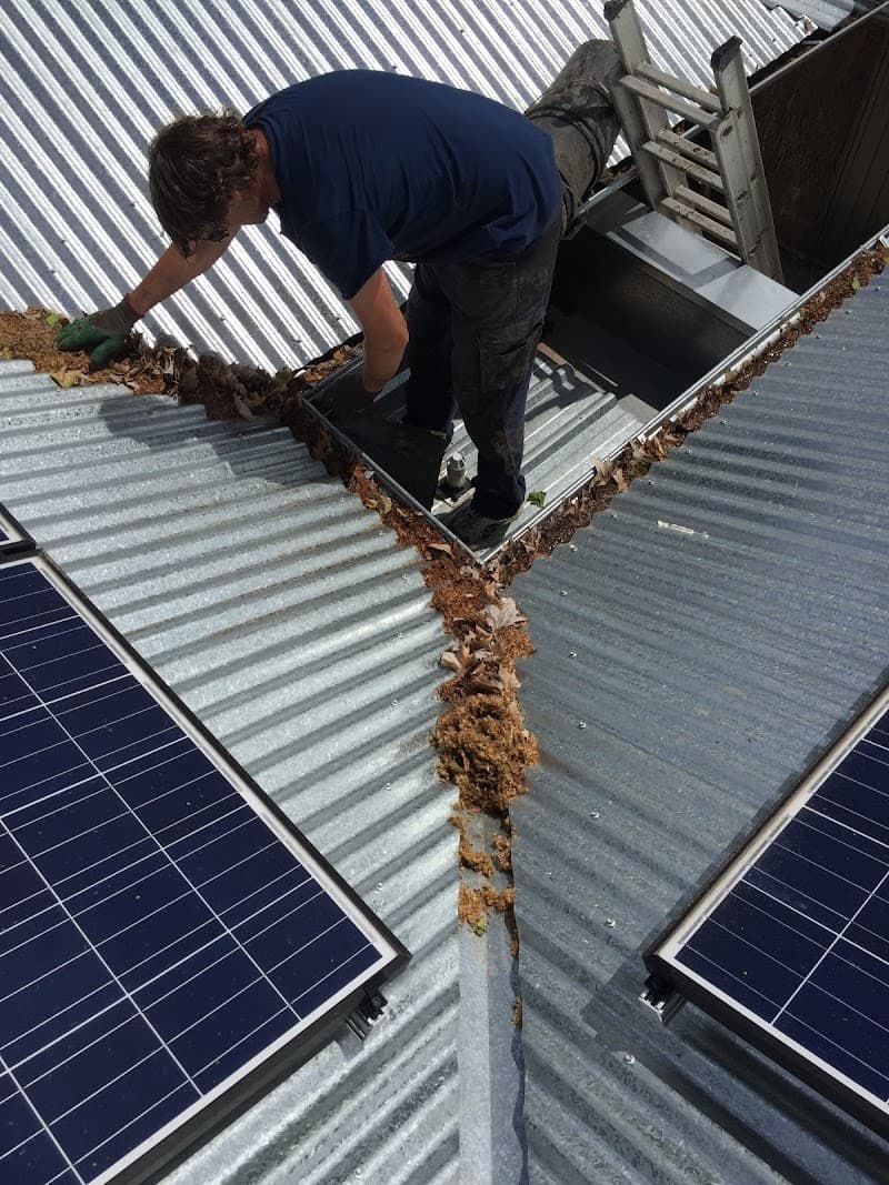 Adelaide Gutter Cleaning gutter cleaning work in Mile End