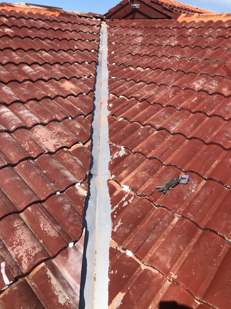 Adil Roofing Services and Gutters gutter cleaning work in Dandenong North