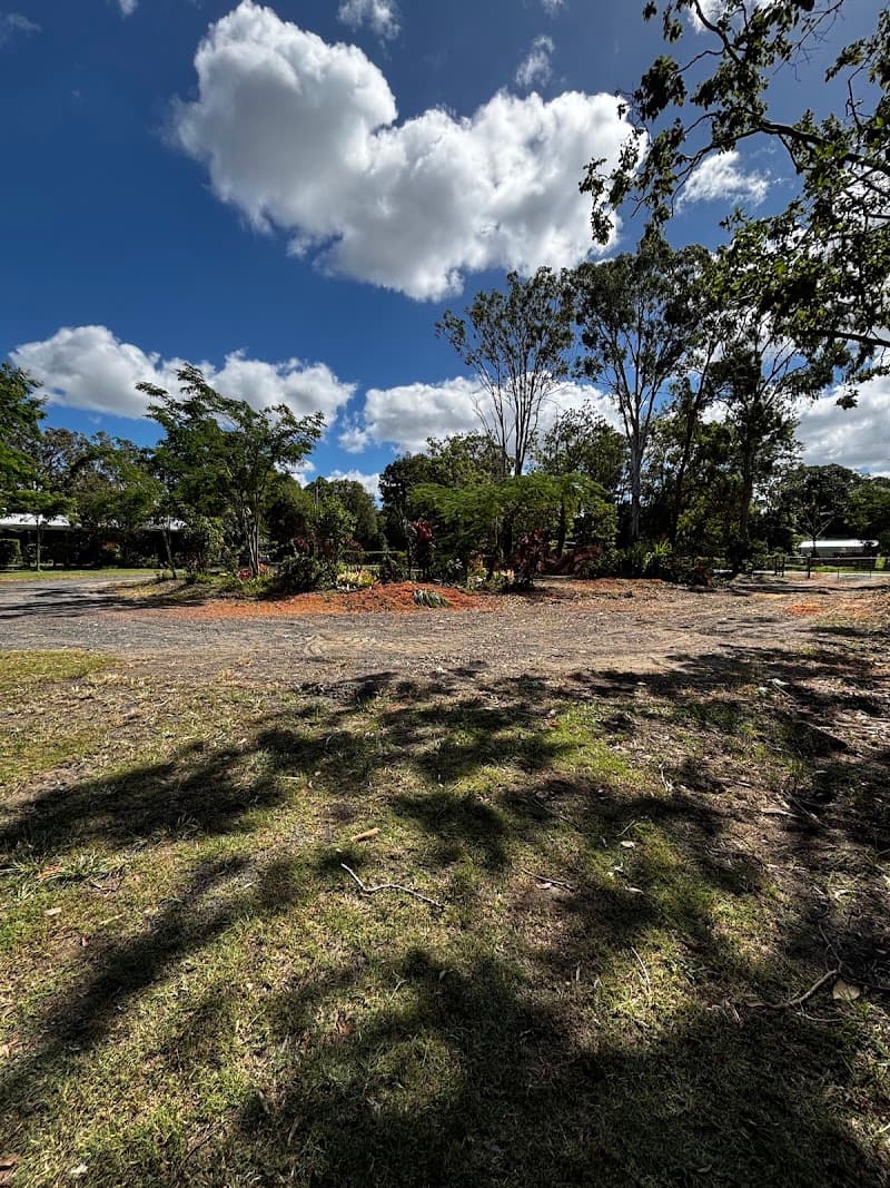 Advance Tree Works tree services work in Dundowran