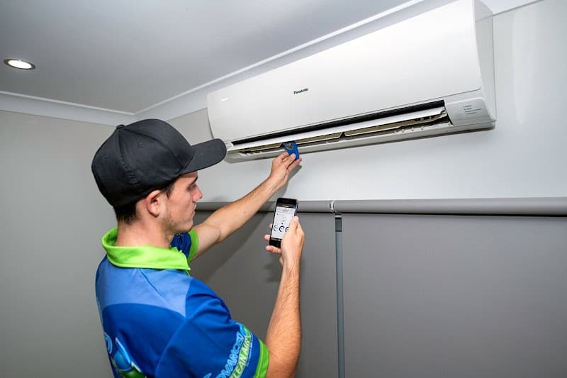 Advanced Clean Air Gold Coast air conditioning work in Runaway Bay