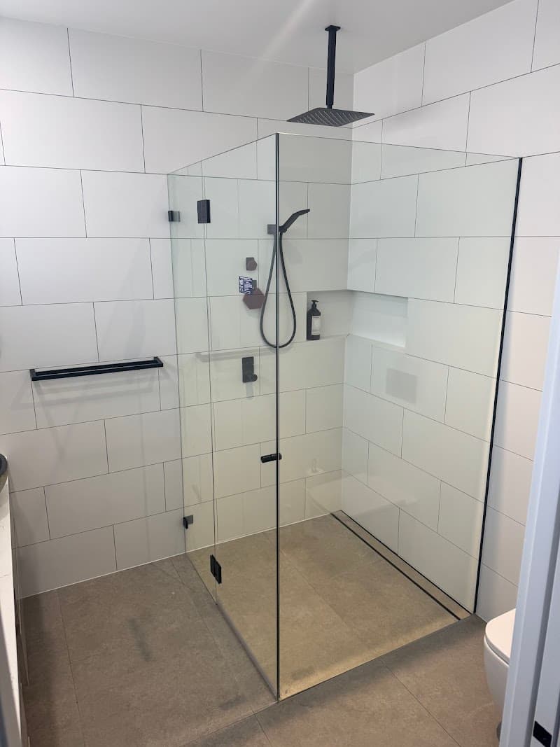 Advanced Glass glass & glazier work in Mitchell