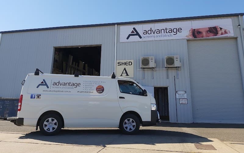 Advantage Screens & Blinds curtains & blinds work in Bundaberg East