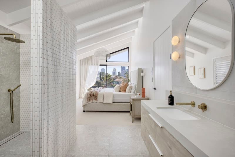 Aesthetic Tile & Stone tiling work in Bundall