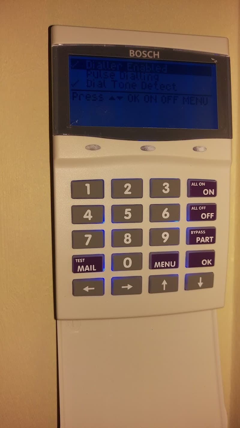 Affordable Alarms security & cctv work in Waikiki