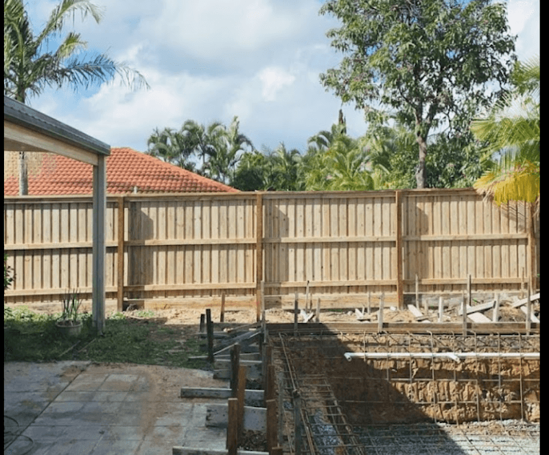 Affordable fencing goldcoast fencing work in Upper Coomera