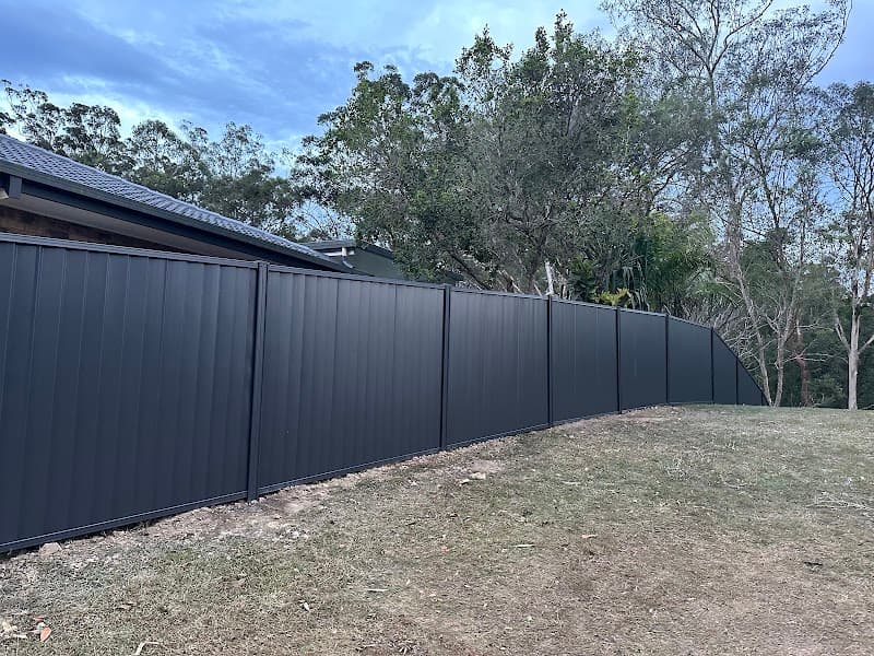 Affordable fencing goldcoast fencing work in Upper Coomera
