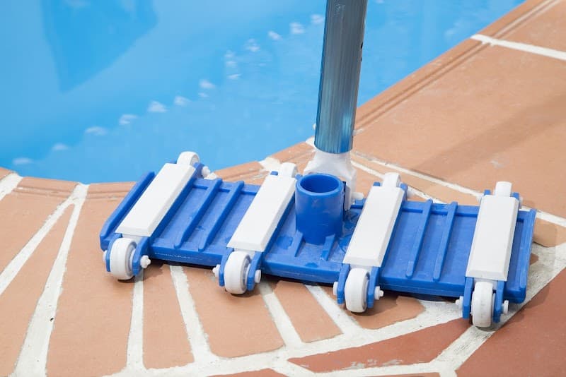Affordable Pool Service pool maintenance work in Brisbane City