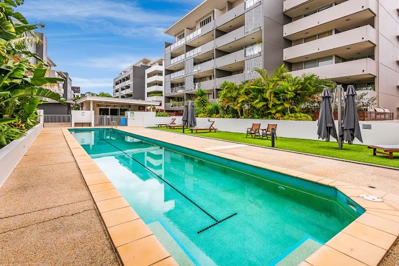 Affordable Pool Service pool maintenance work in Brisbane City