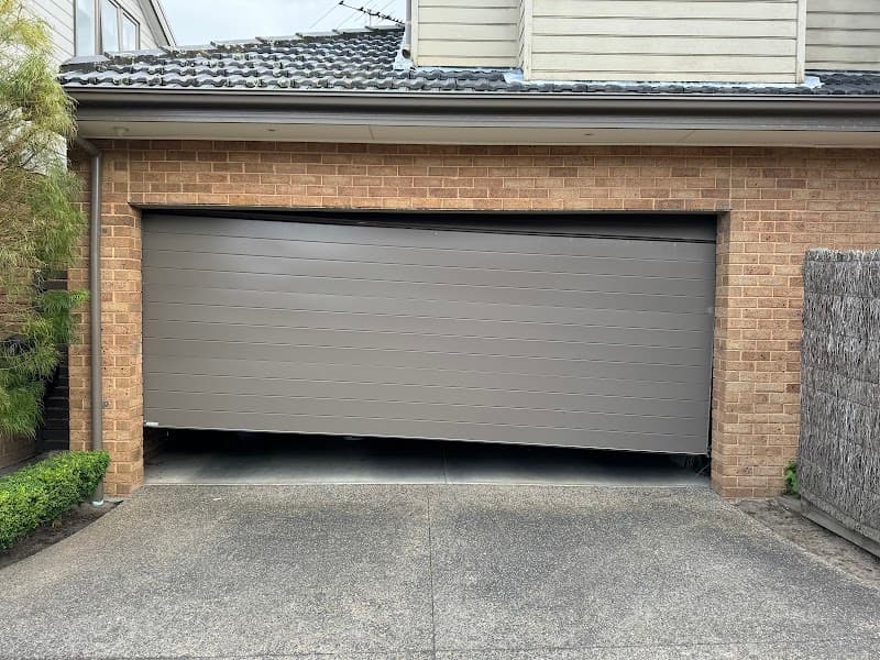 AGG Doors garage doors work in Hallam