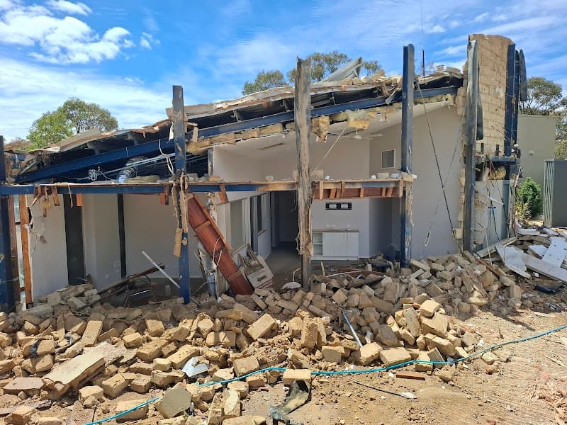 AGH demolition and Asbestos Removal Pty Limited asbestos removal work in Queanbeyan