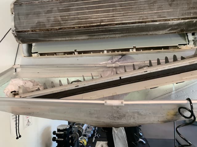 Air Conditioning Gold Coast l Asset Aircon & Elec air conditioning work in Carrara