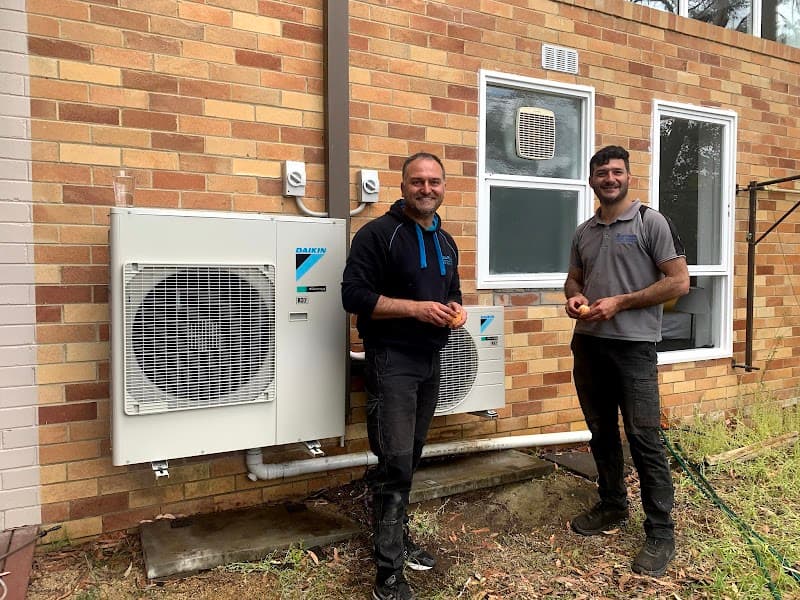 Air Conditioning Installers air conditioning work in Condell Park