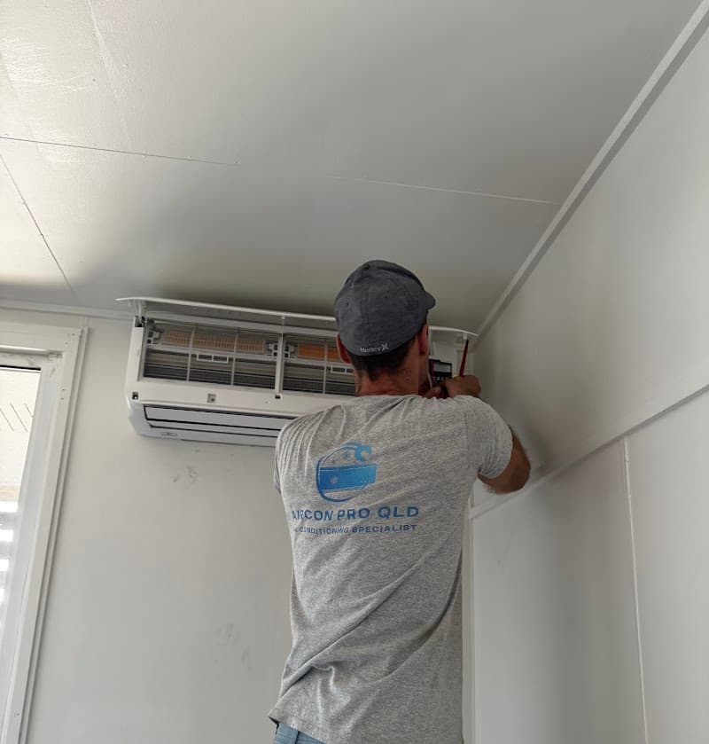 Aircon Pro QLD air conditioning work in Newtown