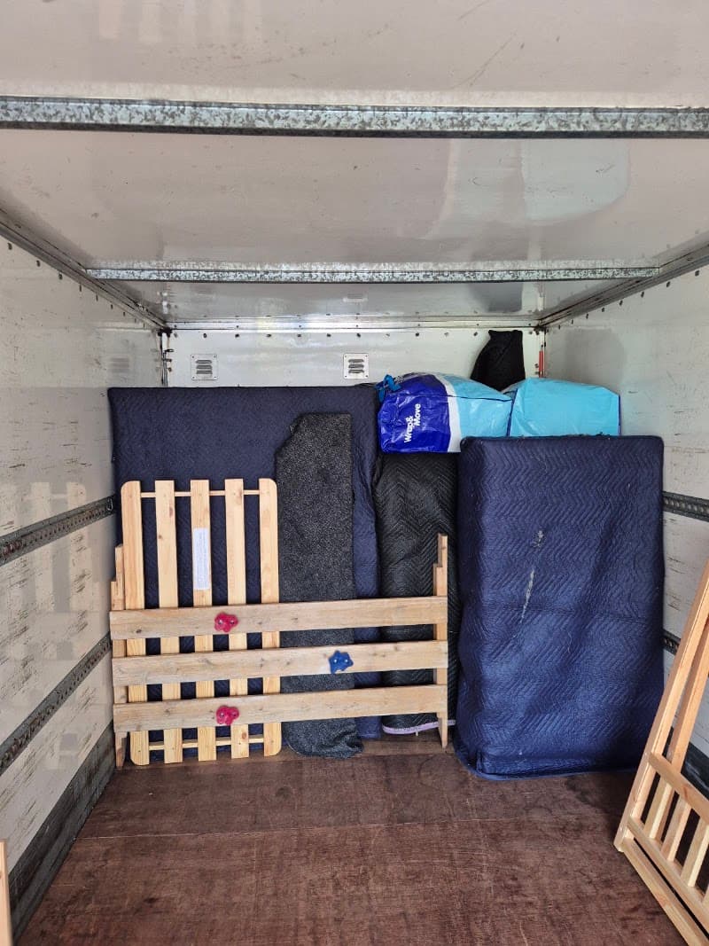 AJ Transport & Removals removalist work in Umina Beach
