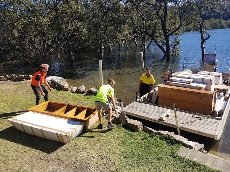 AJ Transport & Removals removalist work in Umina Beach