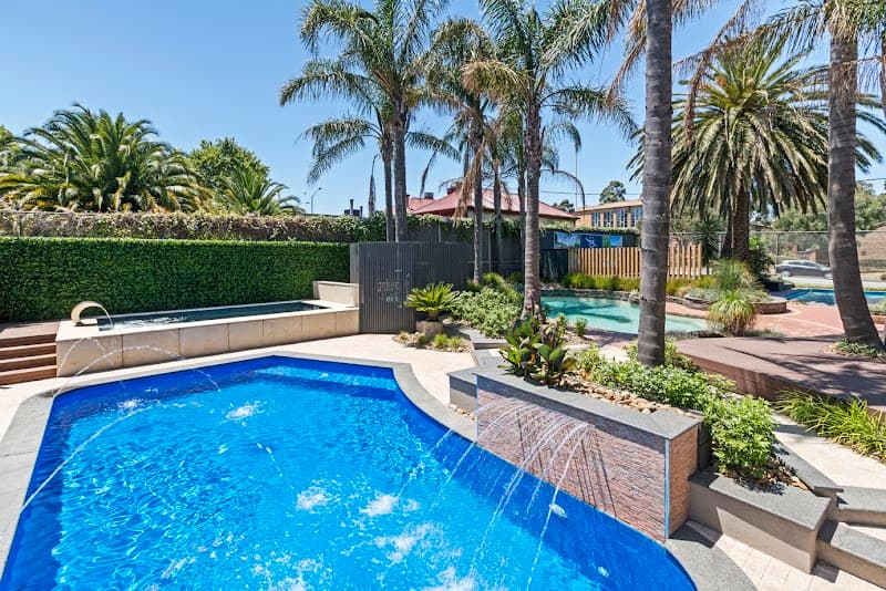 Albatross Pools Dandenong pool builder work in Dandenong