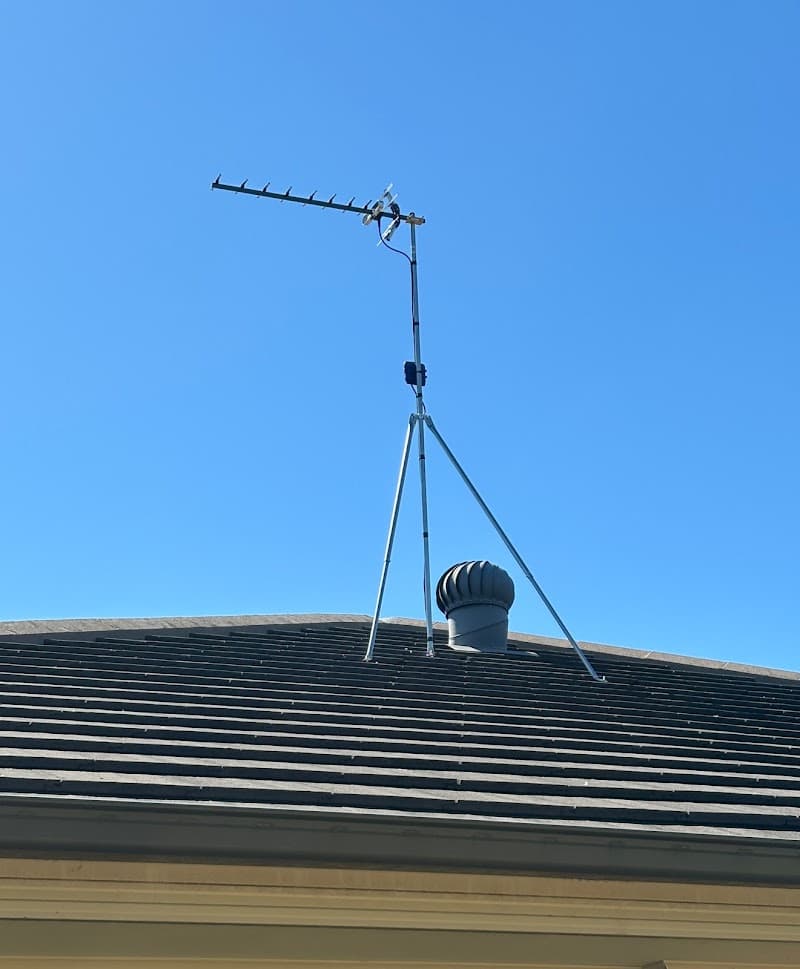 Alex Electronics antenna & tv work in Kings Langley