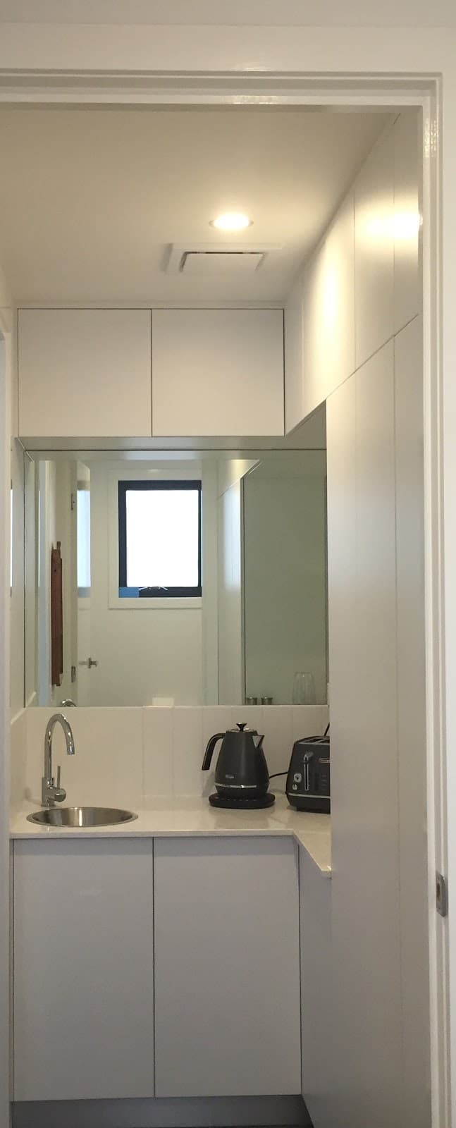 All Glass Works Pty Ltd glass & glazier work in Holland Park West