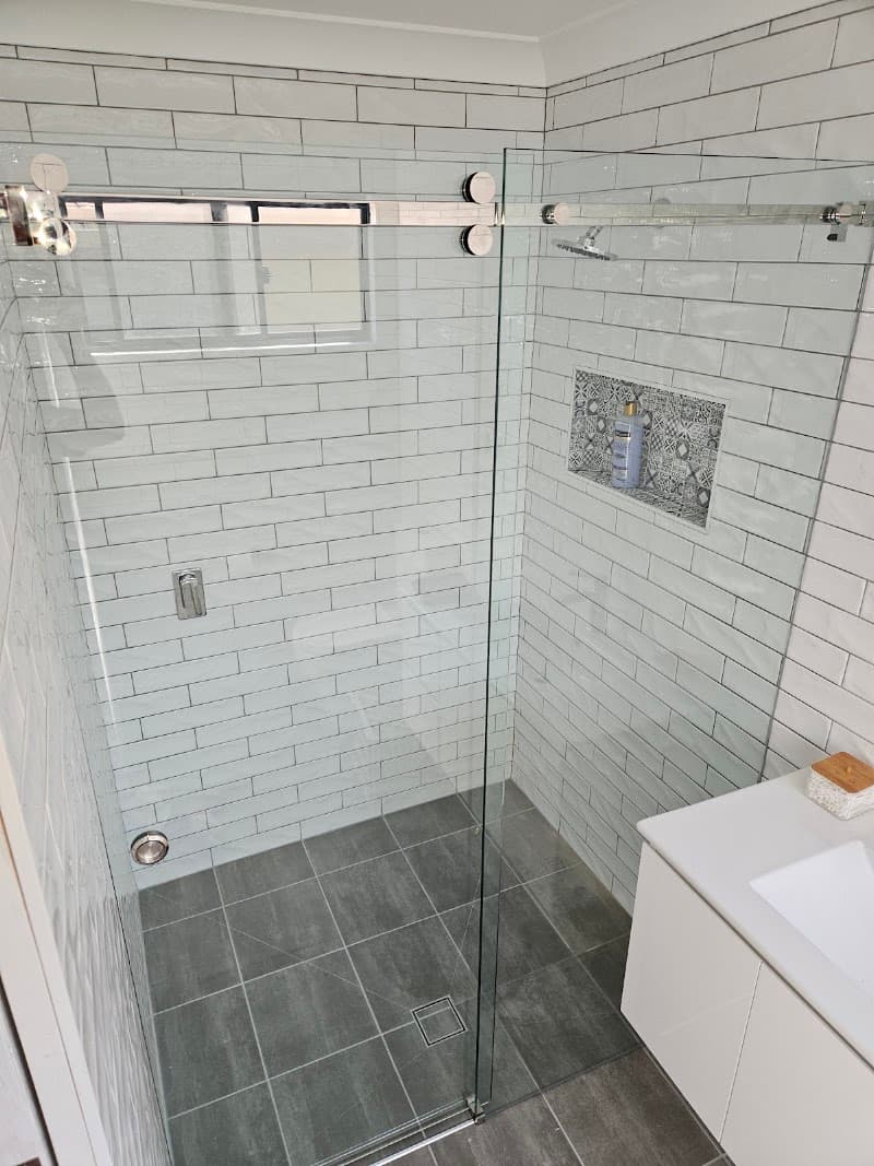 All Hours Glass glass & glazier work in Berserker