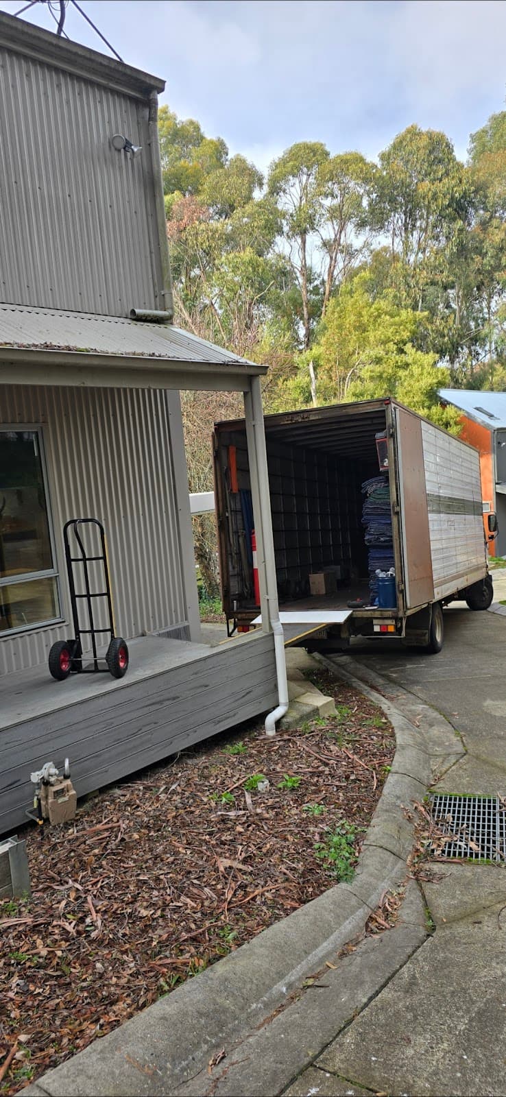 All in removals ballarat removalist work in Ballarat Central