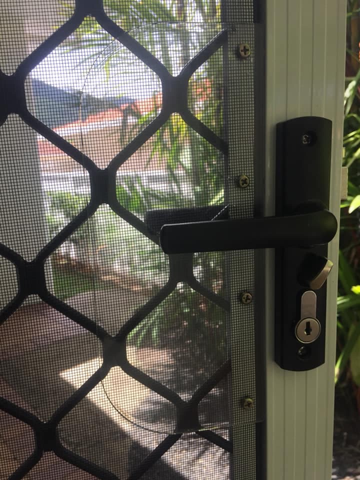 All Security Screens garage doors work in Bungalow