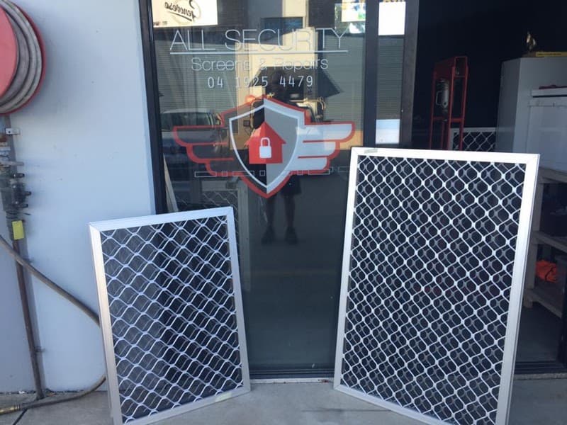 All Security Screens garage doors work in Bungalow