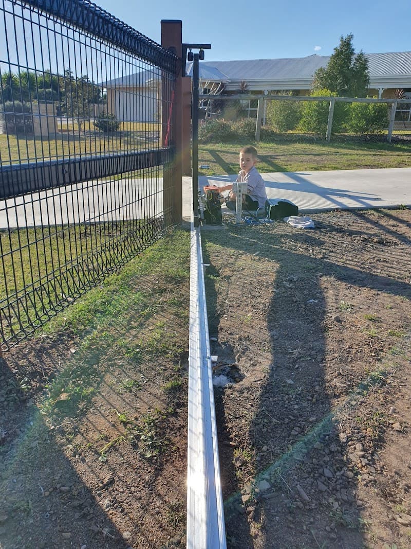 Alligator Gates And Panels fencing work in Churchill